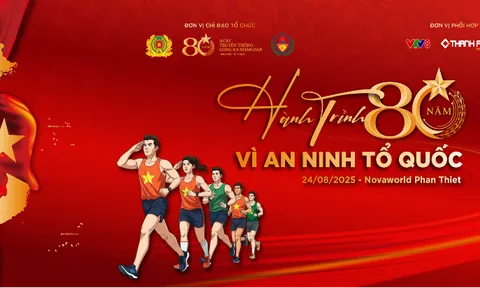 Biểu tượng tinh thần yêu nước: Lá cờ Tổ quốc 80m² tung bay trong lễ thượng cờ tại giải chạy đặc biệt